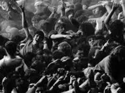 MOSH PIT