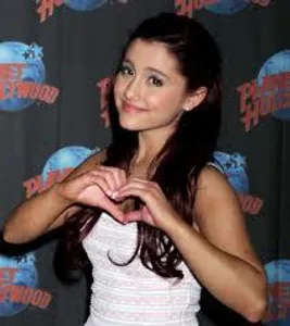 Ariana Grande Fan Club (AGFC)'s Photo Ariana Grande Fan Club (AGFC)'s Photo