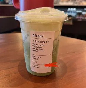 mandy drinks's Photo