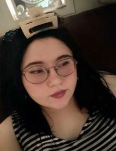 Selfies (2)'s Photo