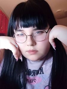 Selfies (2)'s Photo