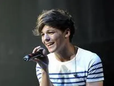 Louis Tomlinson <3 xxx