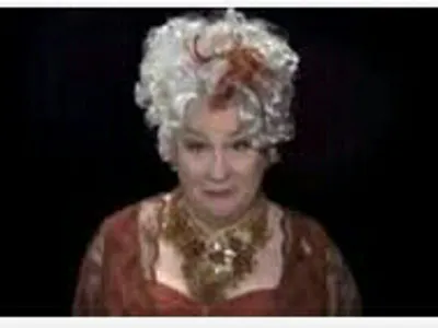What is Aunt Del?