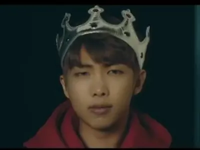 Which member was not seen just after this scene?