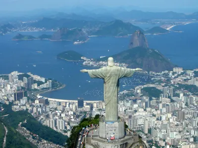 Where is this statue located (Brasil) ?