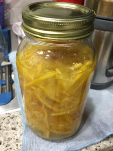 Which juice is made from fermented apples?