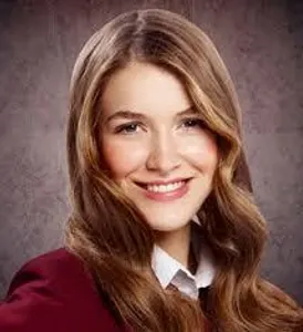who plays nina martin