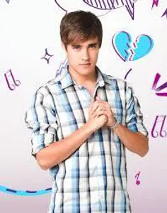 Write leon´s full real name?