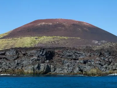 What is the name of the lava that flows slowly?
