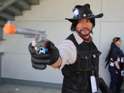 In the game 'Red Dead Redemption 2', what is the name of the main protagonist?