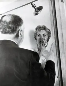 In 'Psycho', who is the iconic killer in the shower scene?