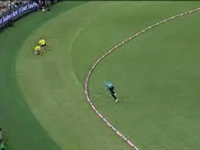How many runs are awarded for hitting the ball out of the boundary without it touching the ground?