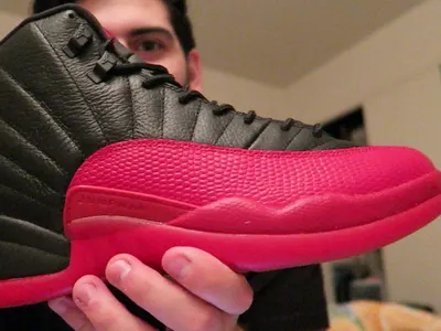 What shoes are these?