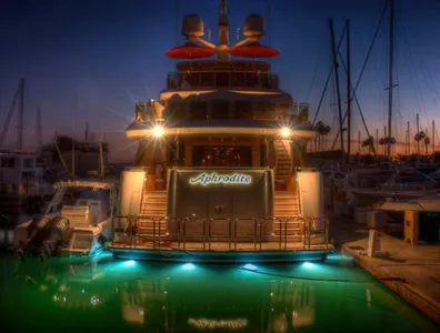 What is the term for a yacht's rear area for lounging?