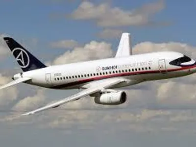 Which Russian company manufactures the Sukhoi Superjet 100?
