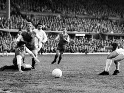 Which team won the first-ever UEFA European Championship in 1960?