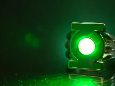 What color is the energy source for Green Lantern's power ring?