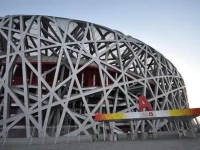 Which stadium is known for its retractable roof?