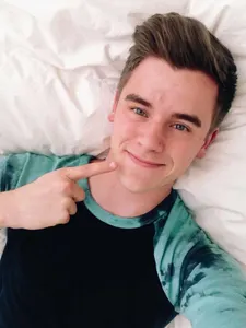 Connor Franta! Connor Franta!