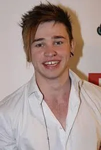 Reece Mastin- Shut Up And Kiss Me Reece Mastin- Shut Up And Kiss Me