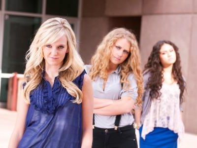 Popular Girls in their Natural Habitat Popular Girls in their Natural Habitat