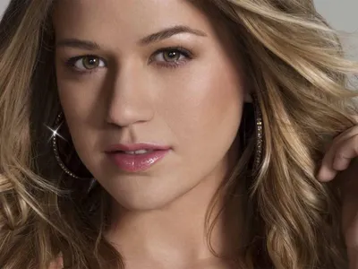KellyClarkson's Photo