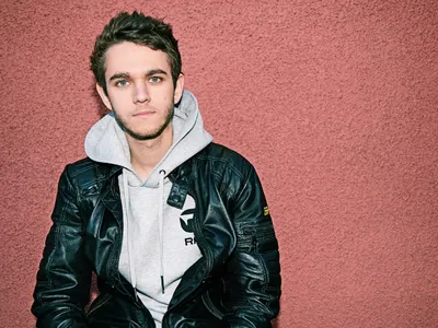 this is zedd, rly hot + cute, omg