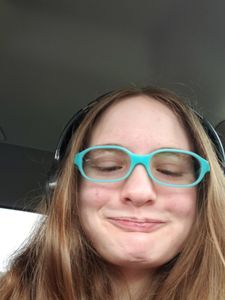 I HAVE NEW HEADPHONES :D