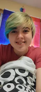 Gender euphoria✨ and ugly teeth