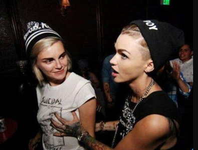 that cheeky boob grab '3'