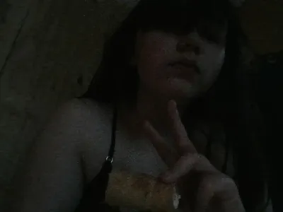 I'm just chillin y'all don't worry about me <3