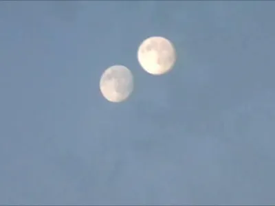 2 moons