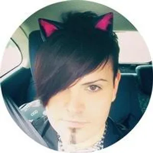 Do you know who Pinkstylist is?