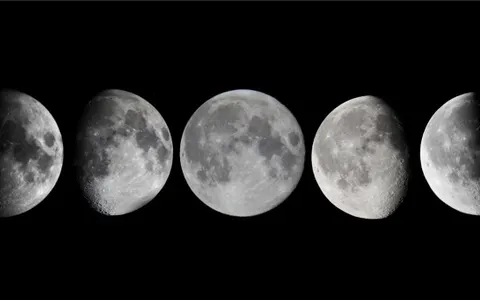 Phases of the Moon Phases of the Moon