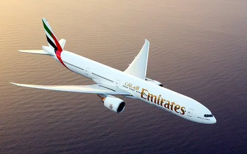 Come posso comunicare con l'operatore Emirates Airlines? (1) Come posso comunicare con l'operatore Emirates Airlines? (1)