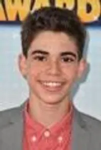 Does any one else have a crush on Cameron Boyce? Just wanted to know if any of you liked Cameron Boyce.