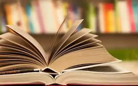 How much do you like books? If you read books, how much do you like them?