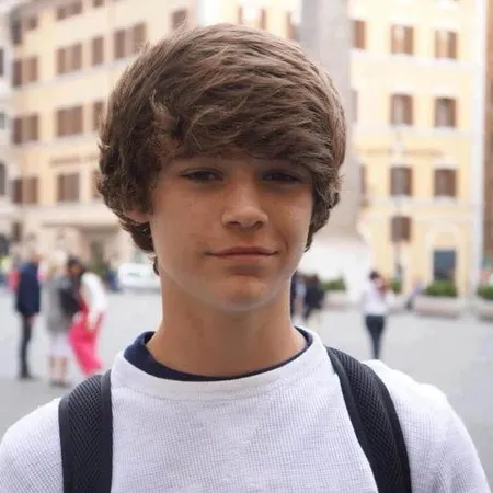 do you have a crush/like anyone??