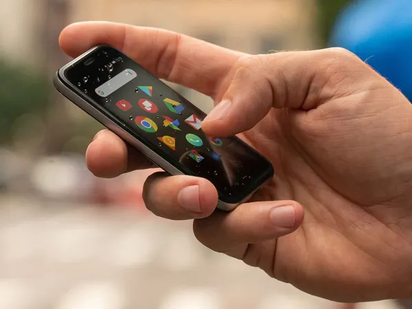 What's your ideal phone screen?