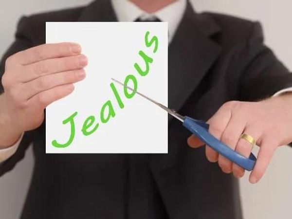 In a new relationship, how soon do you express your feelings of jealousy?