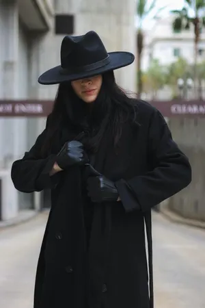 Pick a black hat style: