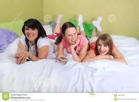 whats the best thing about sleepovers whats the best thing about sleepovers
