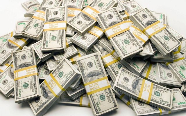 WWYD: Someone asks you to safe-keep their million dollars WWYD: Someone asks you to safe-keep their million dollars
