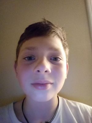 Would you date me (girls only) ? Would you date me (girls only) ?