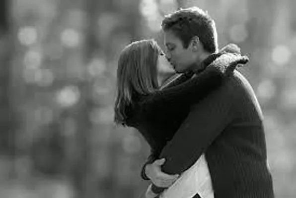 Who do you kiss more: mom, dad, boyfriend or no one? Who do you kiss more: mom, dad, boyfriend or no one?