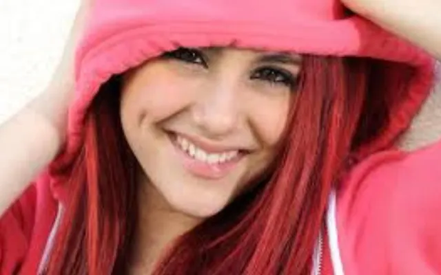 How well do you know Ariana Grande???