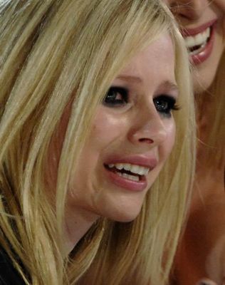R U a TRUE Avril Lavigne Fan?? R U a TRUE Avril Lavigne Fan??
