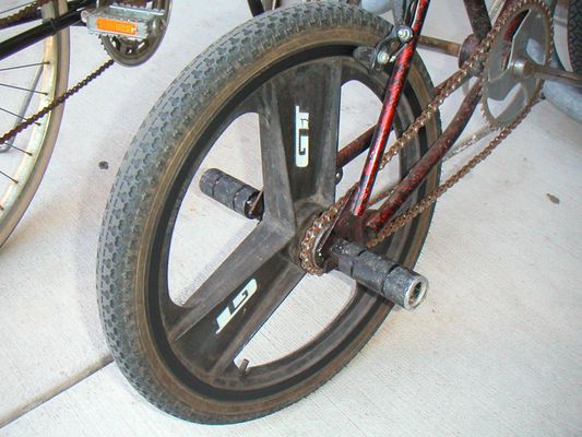 Bike To Work: Lights, Cargo, Wheels Bike To Work: Lights, Cargo, Wheels