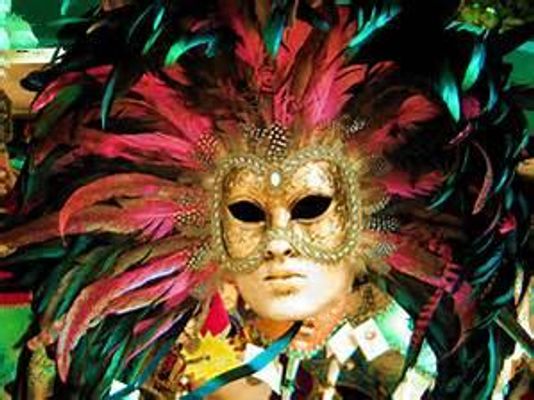 Qual fantasia de carnaval mais combina com a sua personalidade? Qual fantasia de carnaval mais combina com a sua personalidade?
