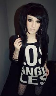 do you think I'm pretty? :) look at my profile pic. then judge. do you think I'm pretty? :) look at my profile pic. then judge.